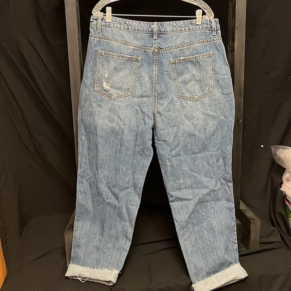 no Boundaries- super high rise slim straight cropped jeans - Picture 4 of 4